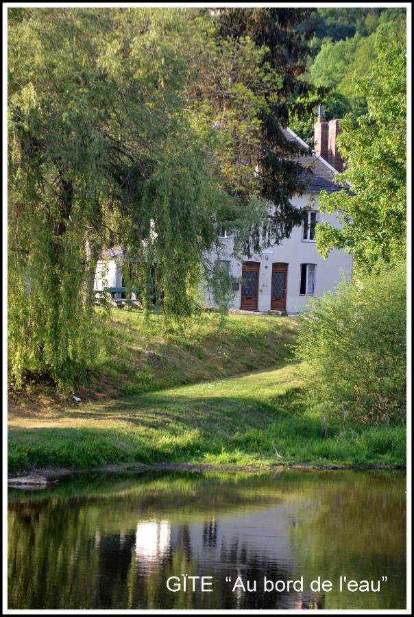 Gîte AU BORD DE L'EAU Chambon-sur-Voueize Exterior foto